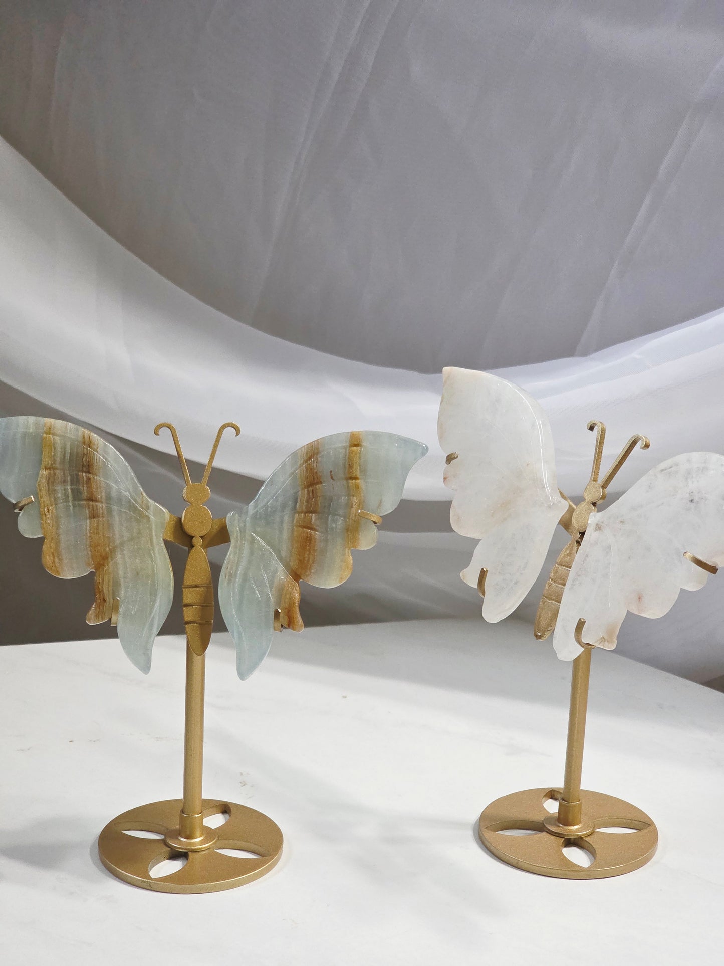 Bundle 2 Butterfly Crystal Wings Onyx and Flower Agate on 2 Gold Metal Stand