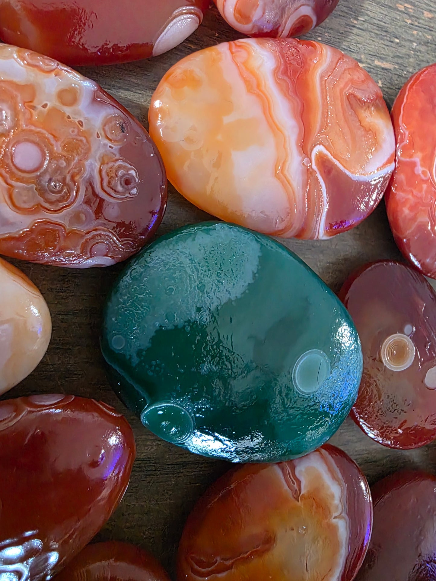 Gobi Agate 1 kg Mix Color/ Shape 25- 32 pieces - Wholesale