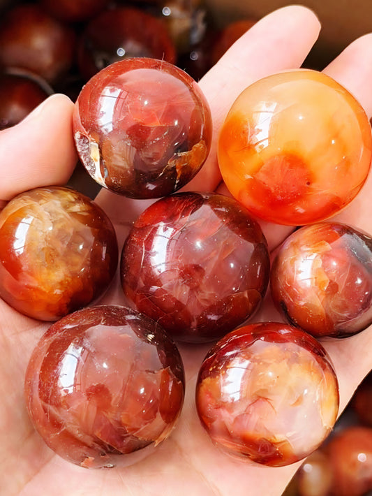 Carnelian Sphere 15 pieces - 3 to 4cm - Bulk