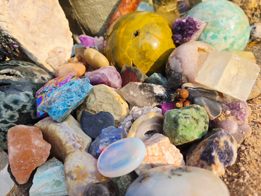 Mining Minerals Paydirt 10kg - Raw Crystals & Gemstones & Specimens & Carvings