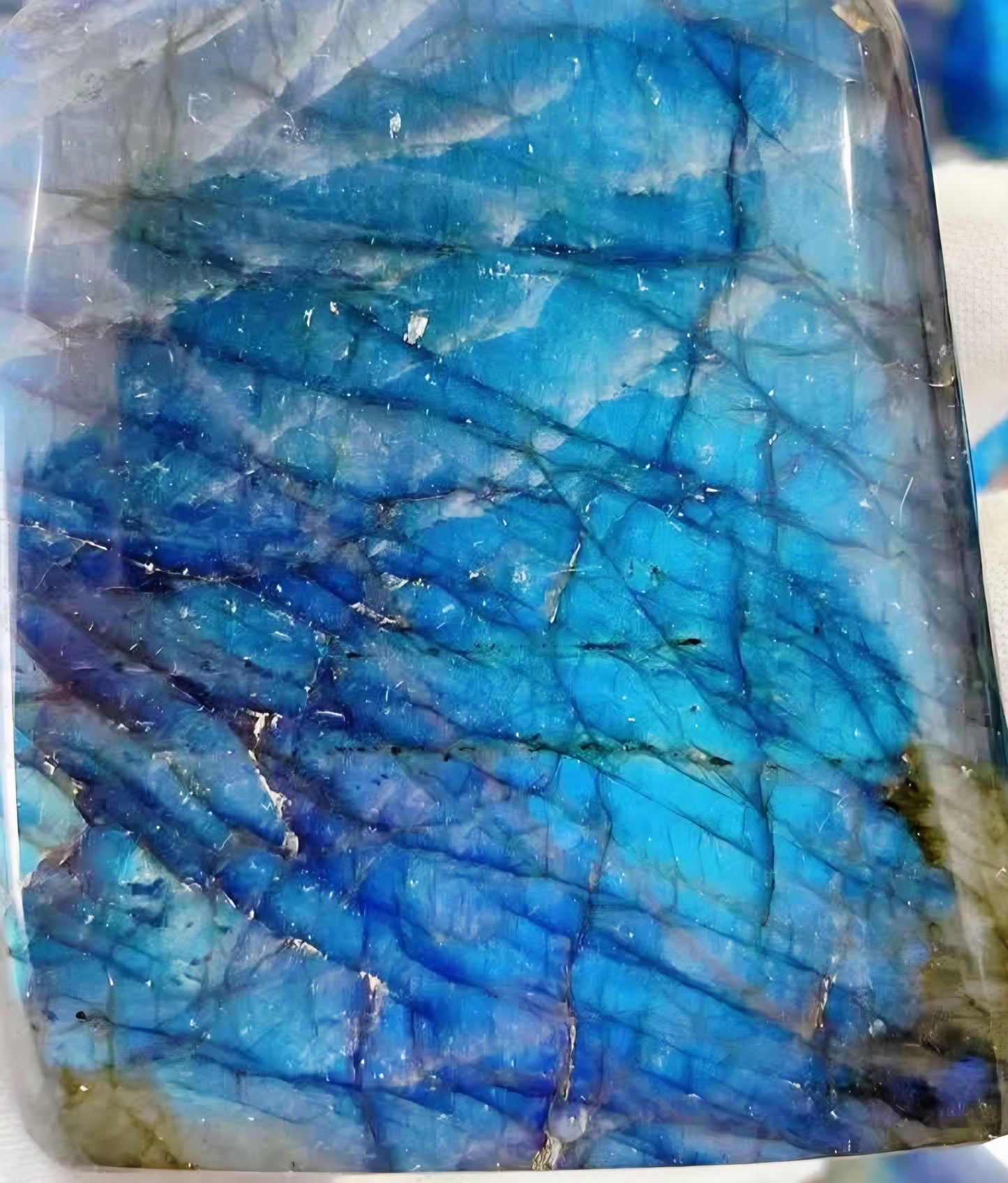 Labradorite Free-form 1kg 3-4 pieces Strong Blue Flash