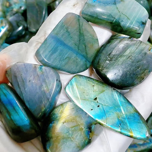 Labradorite Cabochon Free Form 1kg - Bulk
