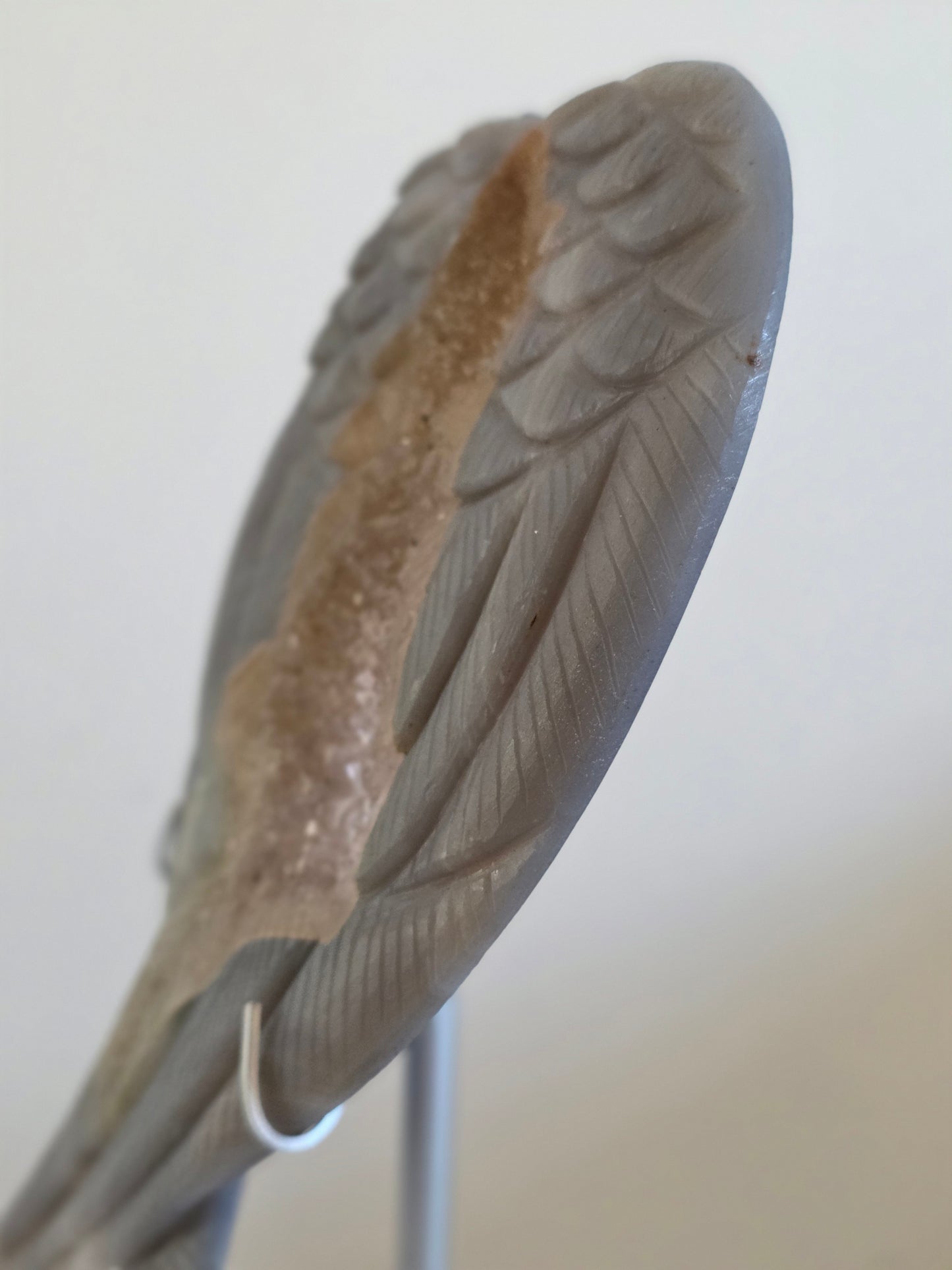 Tall & big Agate Wings Carving High-quality on Stand