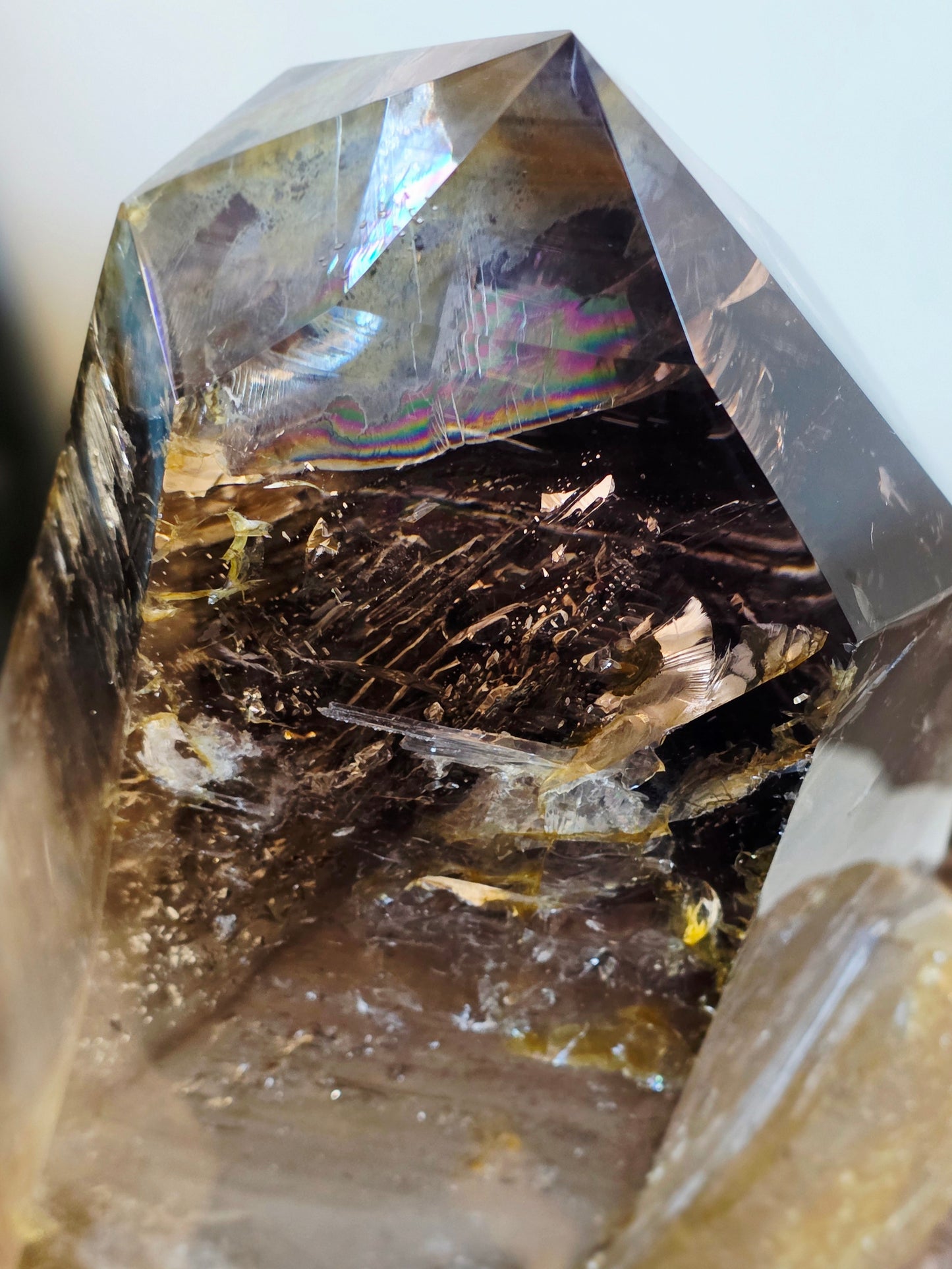 Enhydro Smokey Quartz 22lbs - Moving Bubbles - Rambo Flash on Wood Stand - Rare Collectable  Crystal
