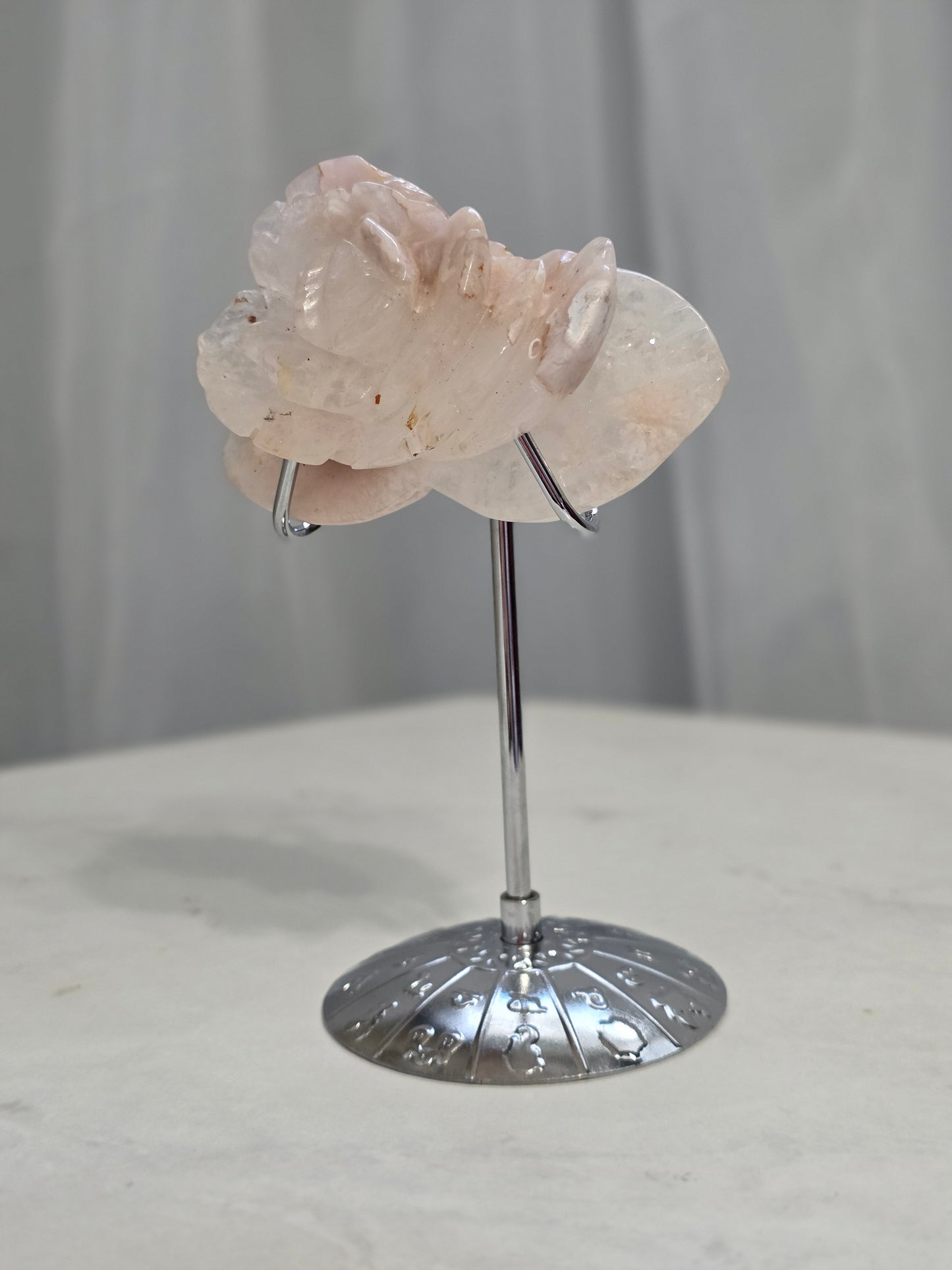 Flower Agate Carving on Stand