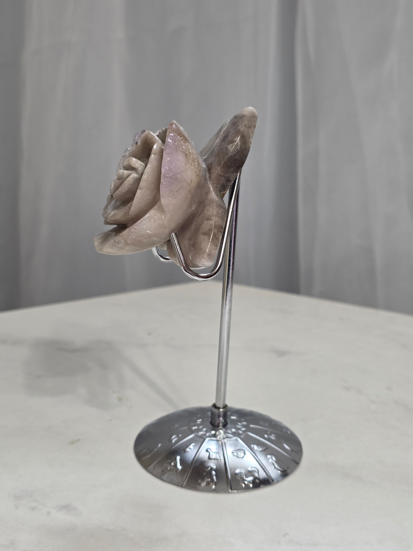 Flower Agate Carving on Stand