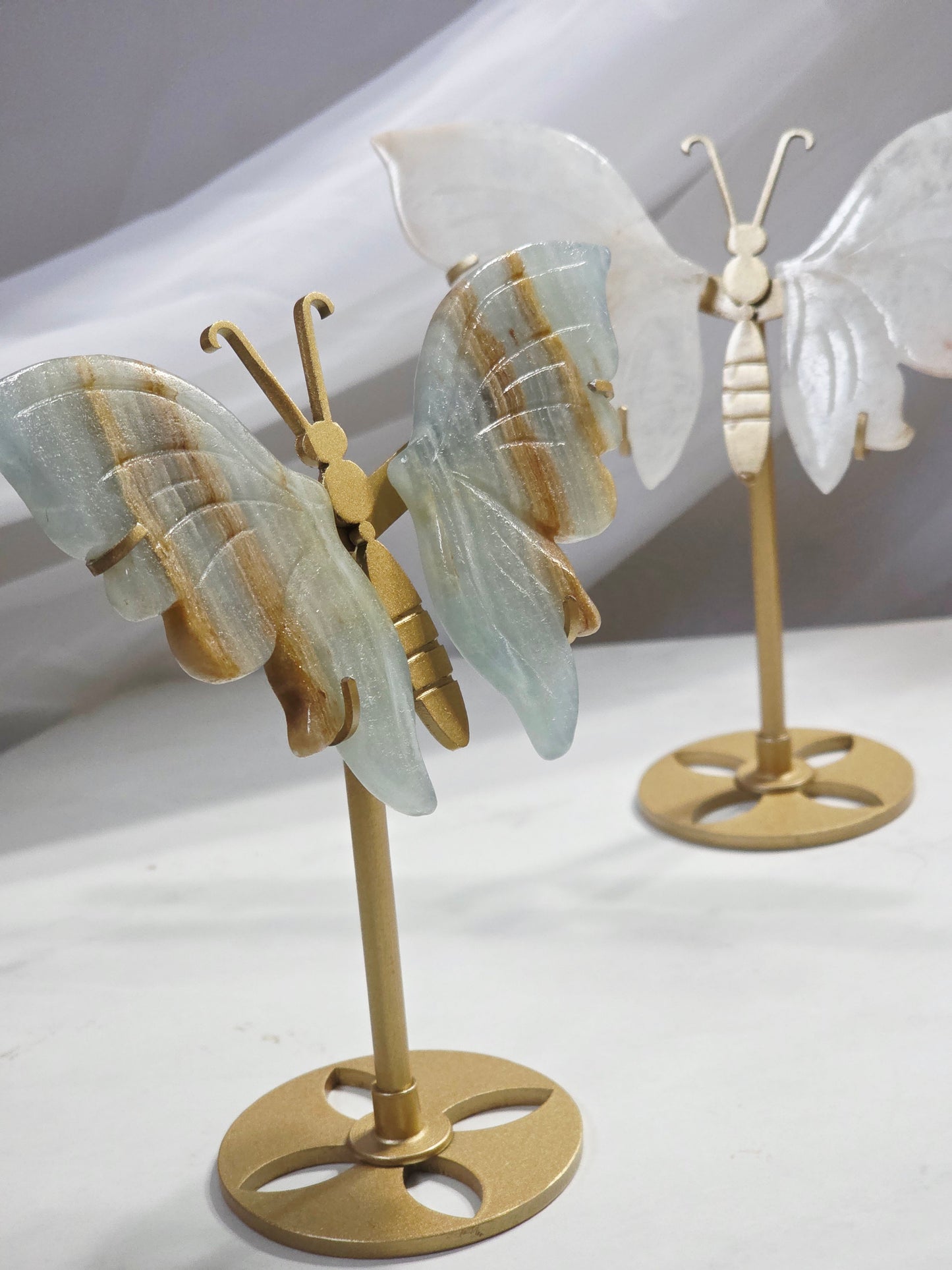Bundle 2 Butterfly Crystal Wings Onyx and Flower Agate on 2 Gold Metal Stand