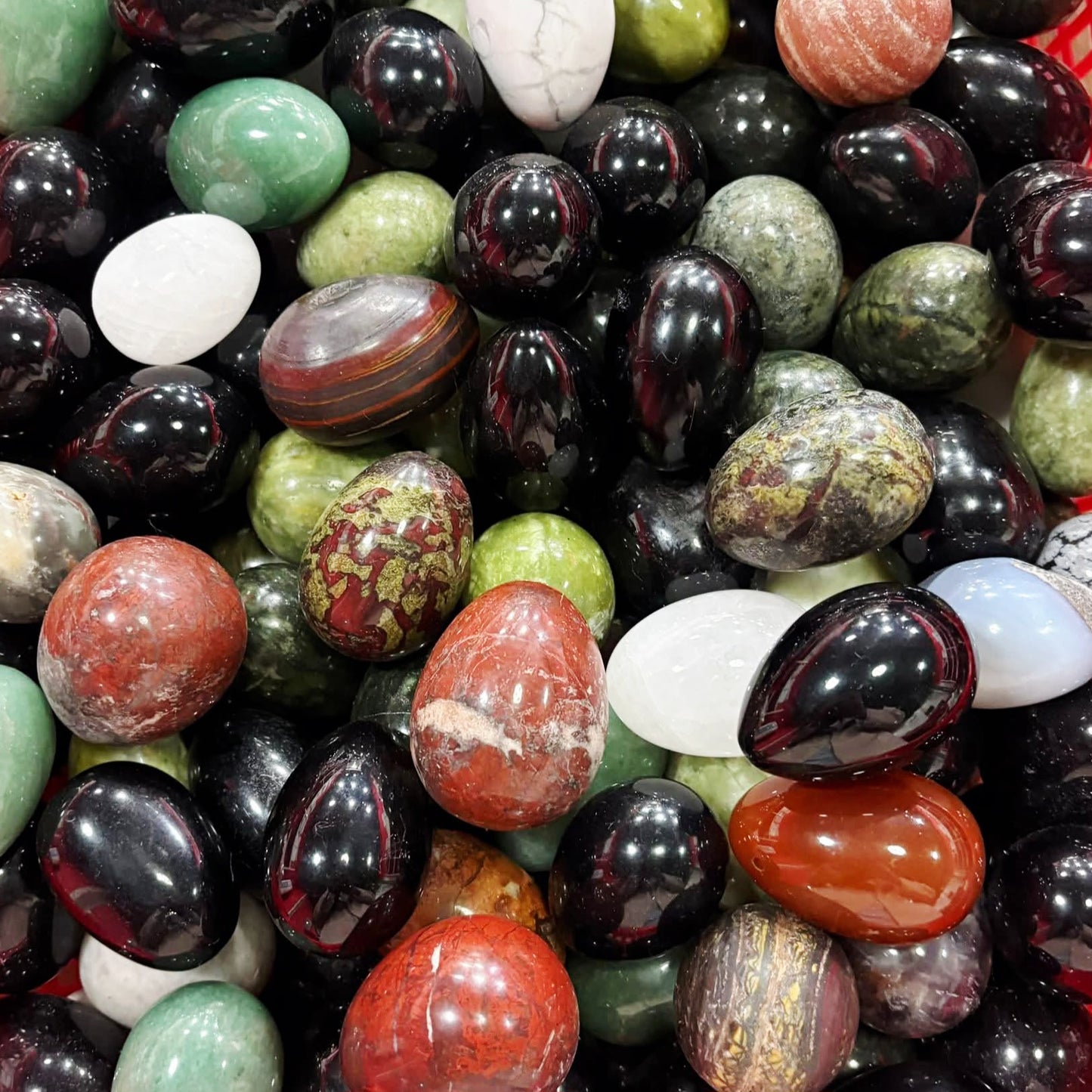 Egg Carvings Mix Material 1kg - 8 to 10 Pieces Medium Size