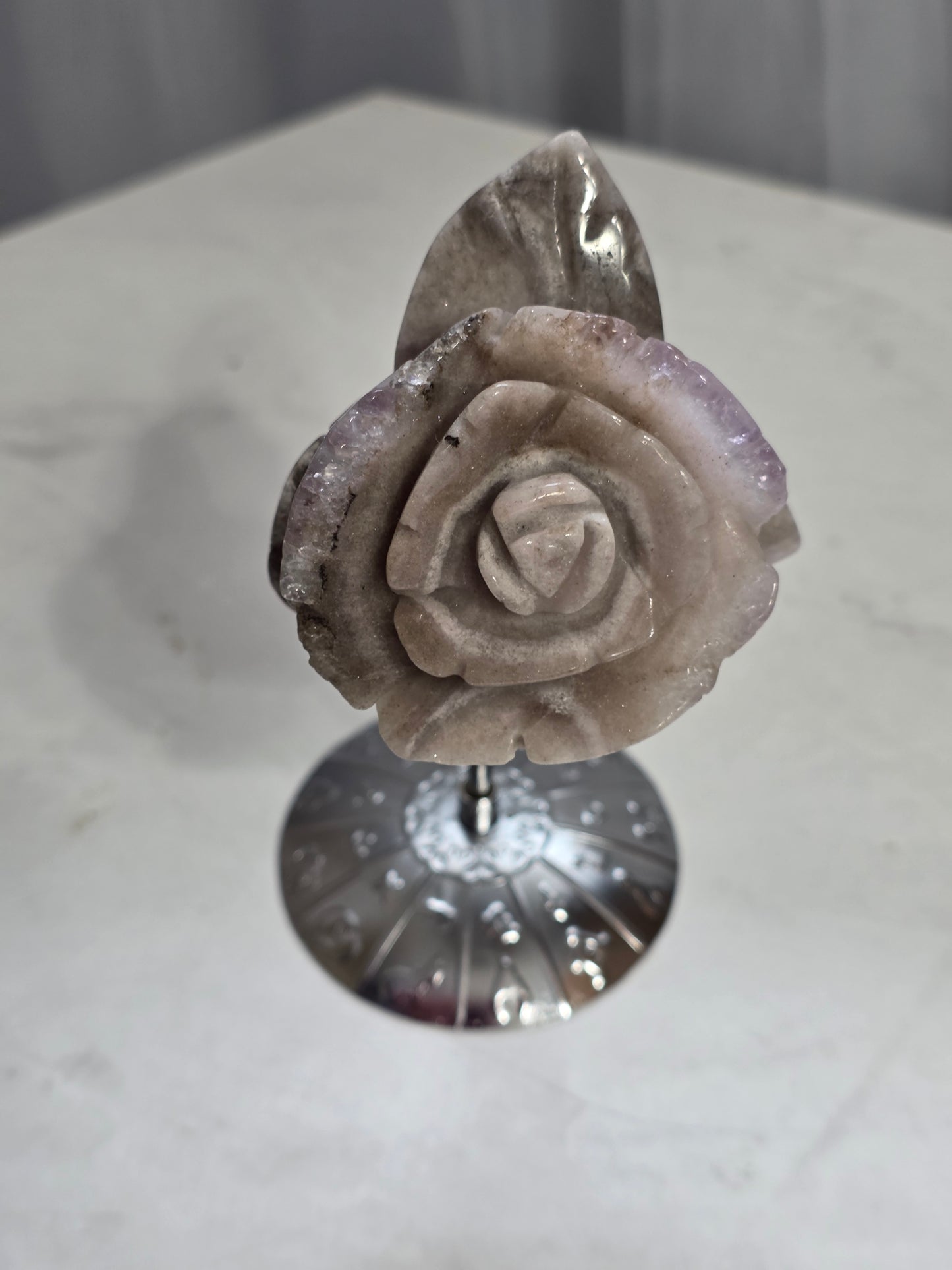 Flower Agate Carving on Stand