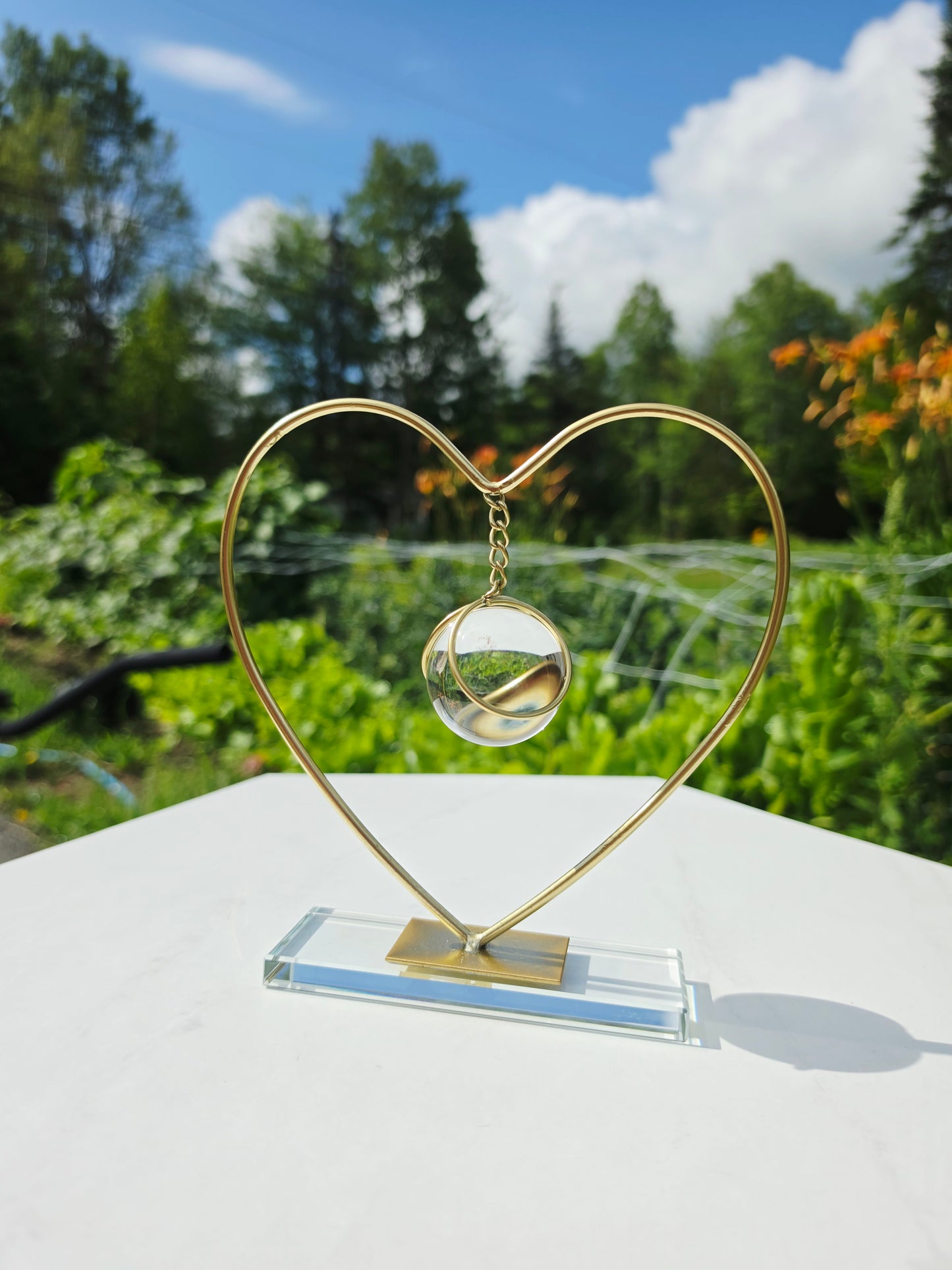 Heart Gold Sphere / Specimens Holder