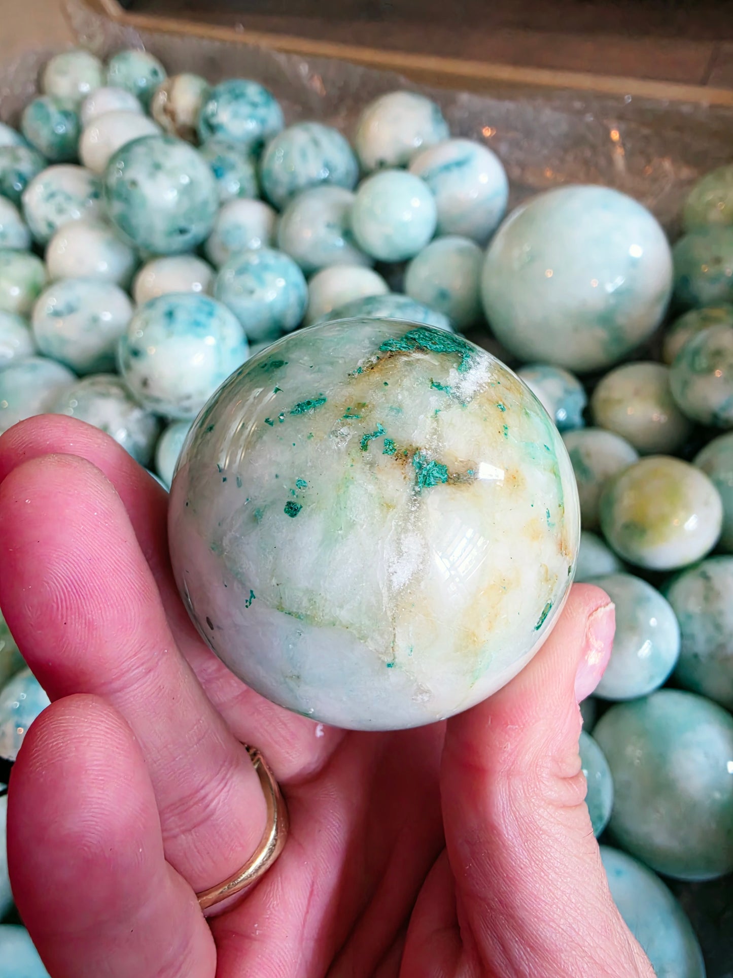 1kg Premium Phoenix Stone Spheres (2-4 Pcs) - White Quartz with Teal & Mint Swirl Orbs Wholesale Lot