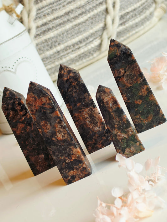 5 Red Que Sera Tower Bundles with Pyrite inclusions