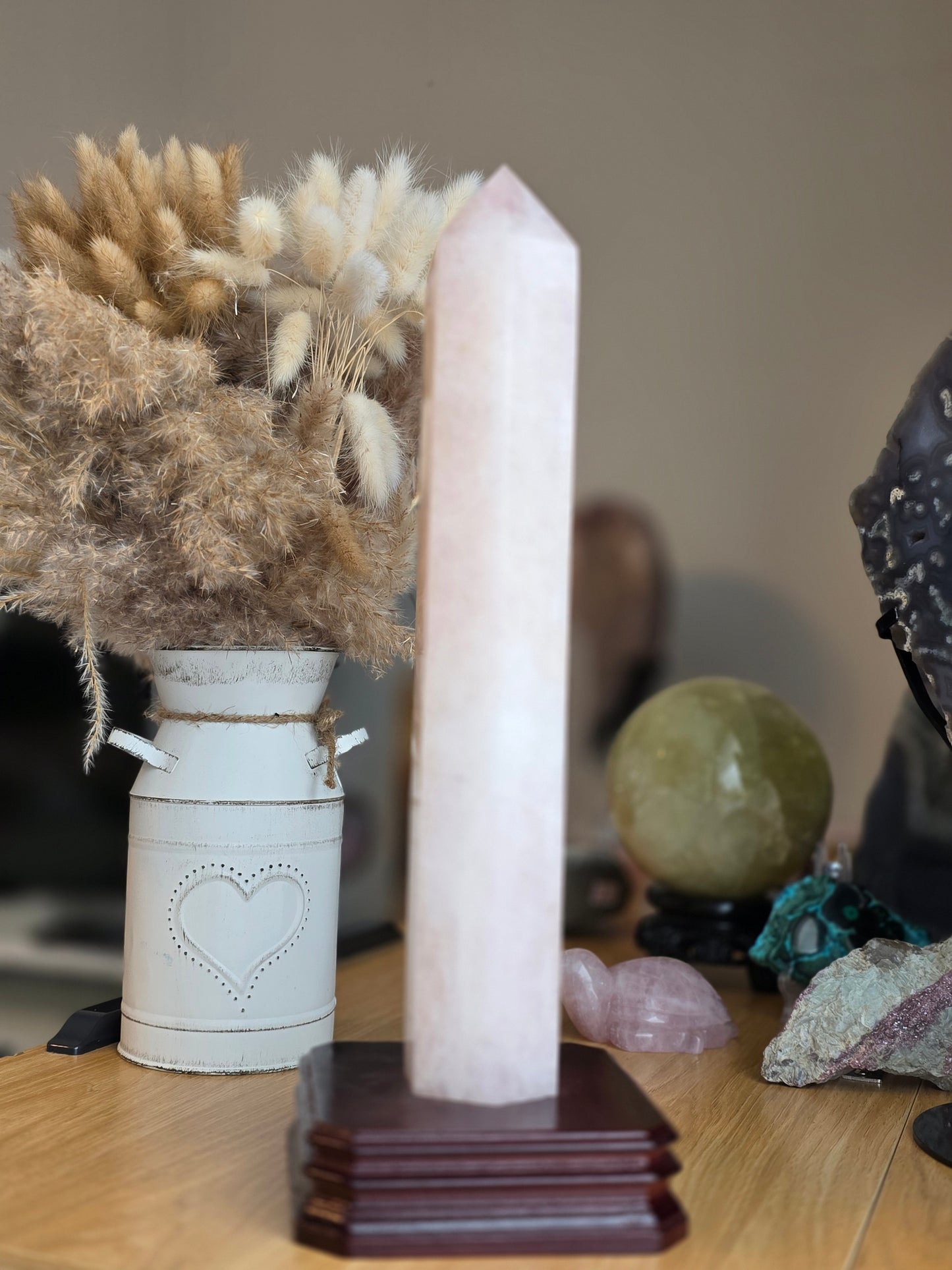 Rose Quartz tower 35cm 2.65kg