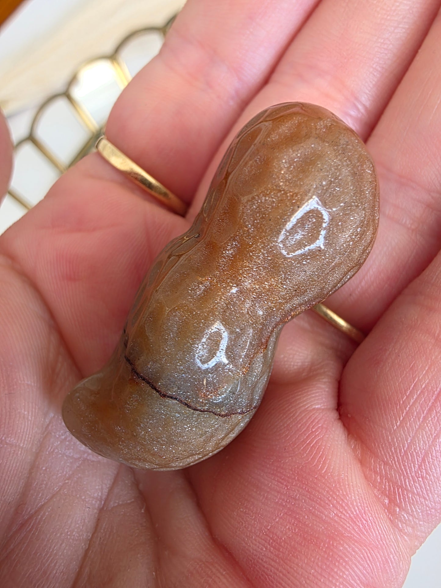 Peanut small Carving