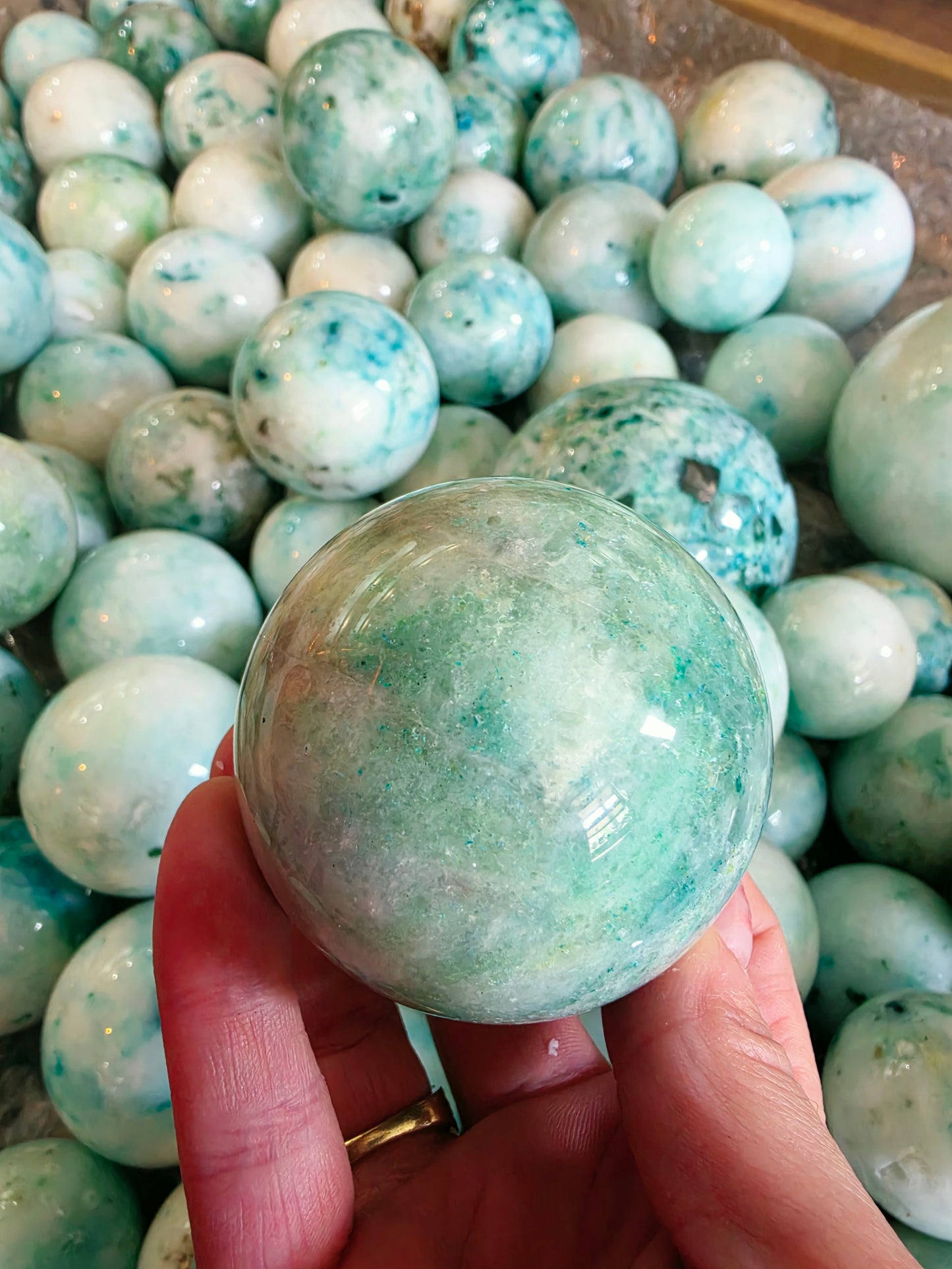 1kg Premium Phoenix Stone Spheres (2-4 Pcs) - White Quartz with Teal & Mint Swirl Orbs Wholesale Lot