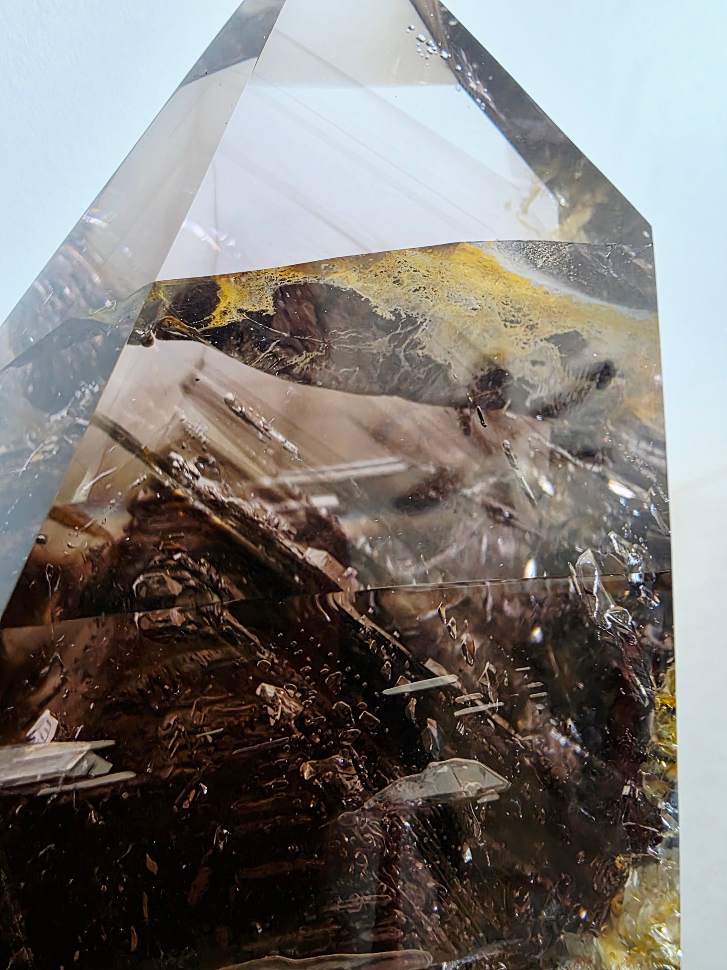Enhydro Smokey Quartz 22lbs - Moving Bubbles - Rambo Flash on Wood Stand - Rare Collectable  Crystal
