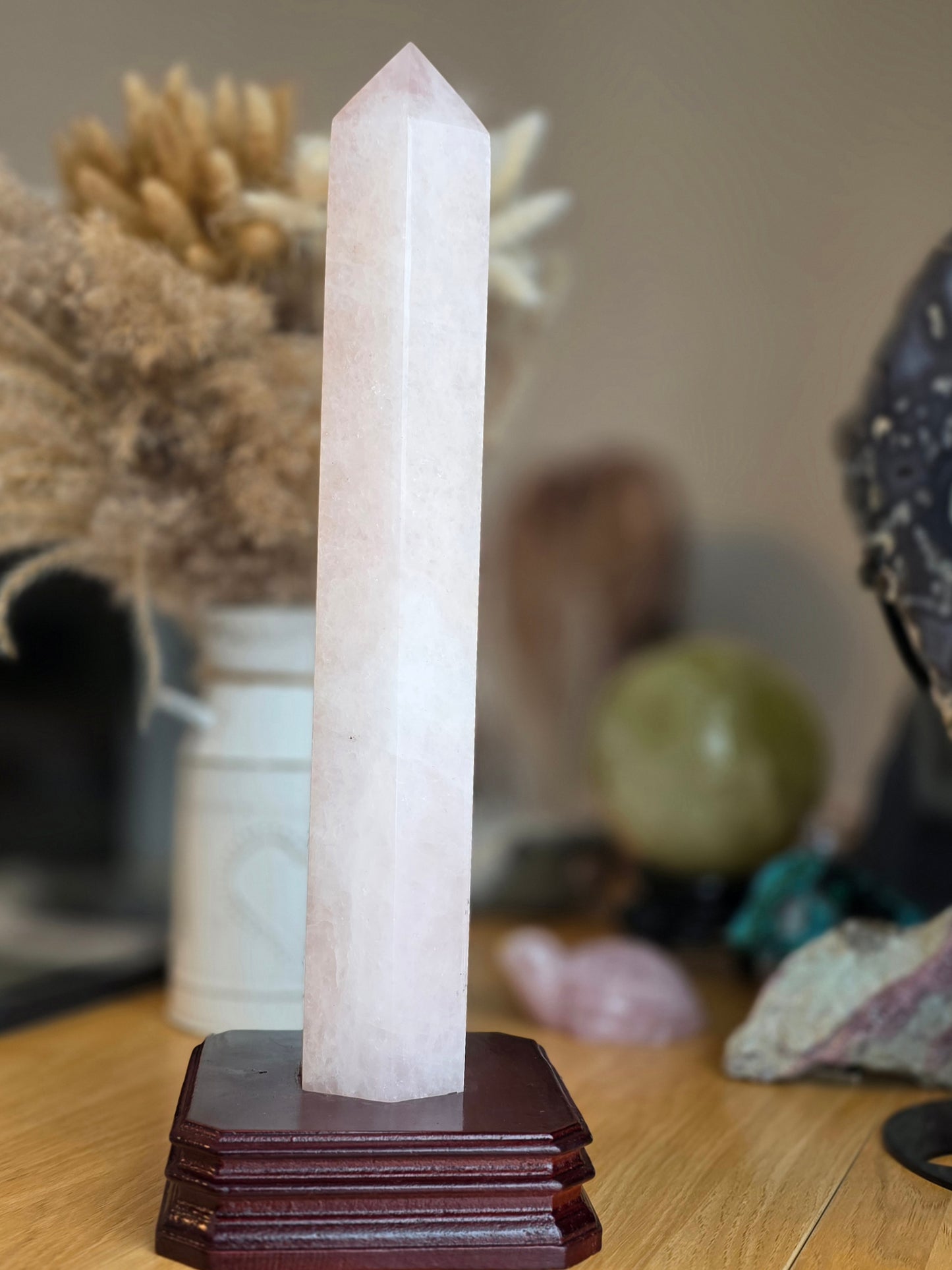 Rose Quartz tower 35cm 2.65kg