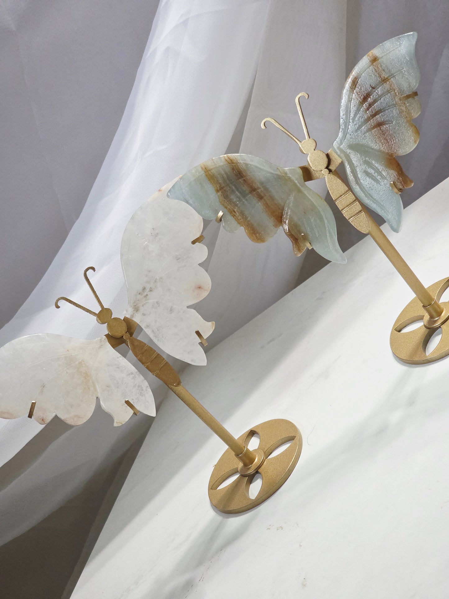 Bundle 2 Butterfly Crystal Wings Onyx and Flower Agate on 2 Gold Metal Stand