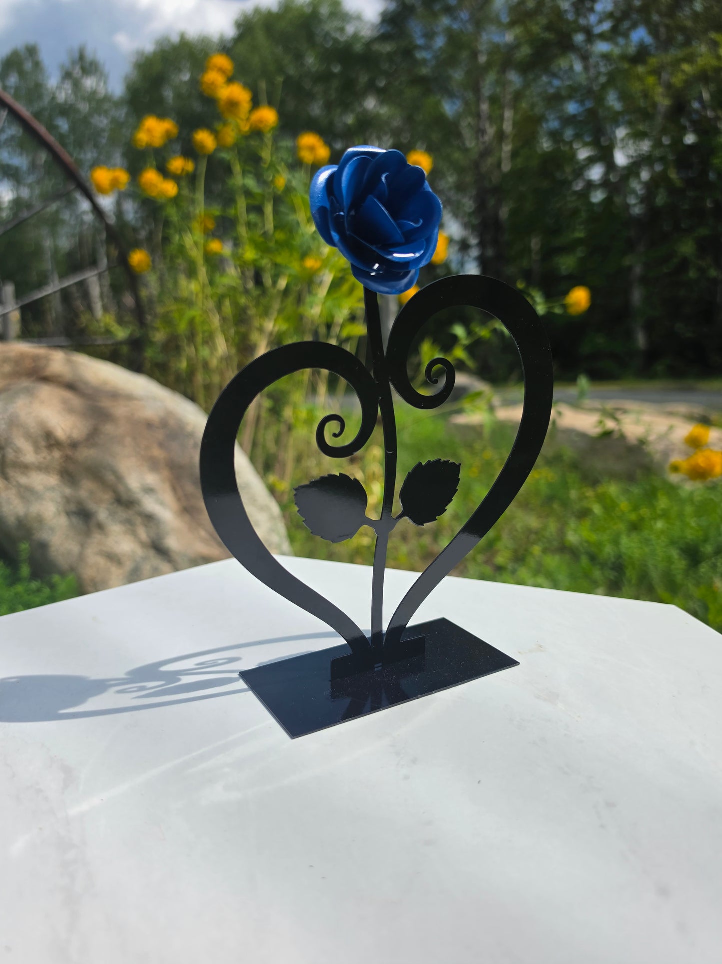 Hand-Forged Iron Rose with Heart Stand Eternal Metal Flower Sculpture 0.20lb