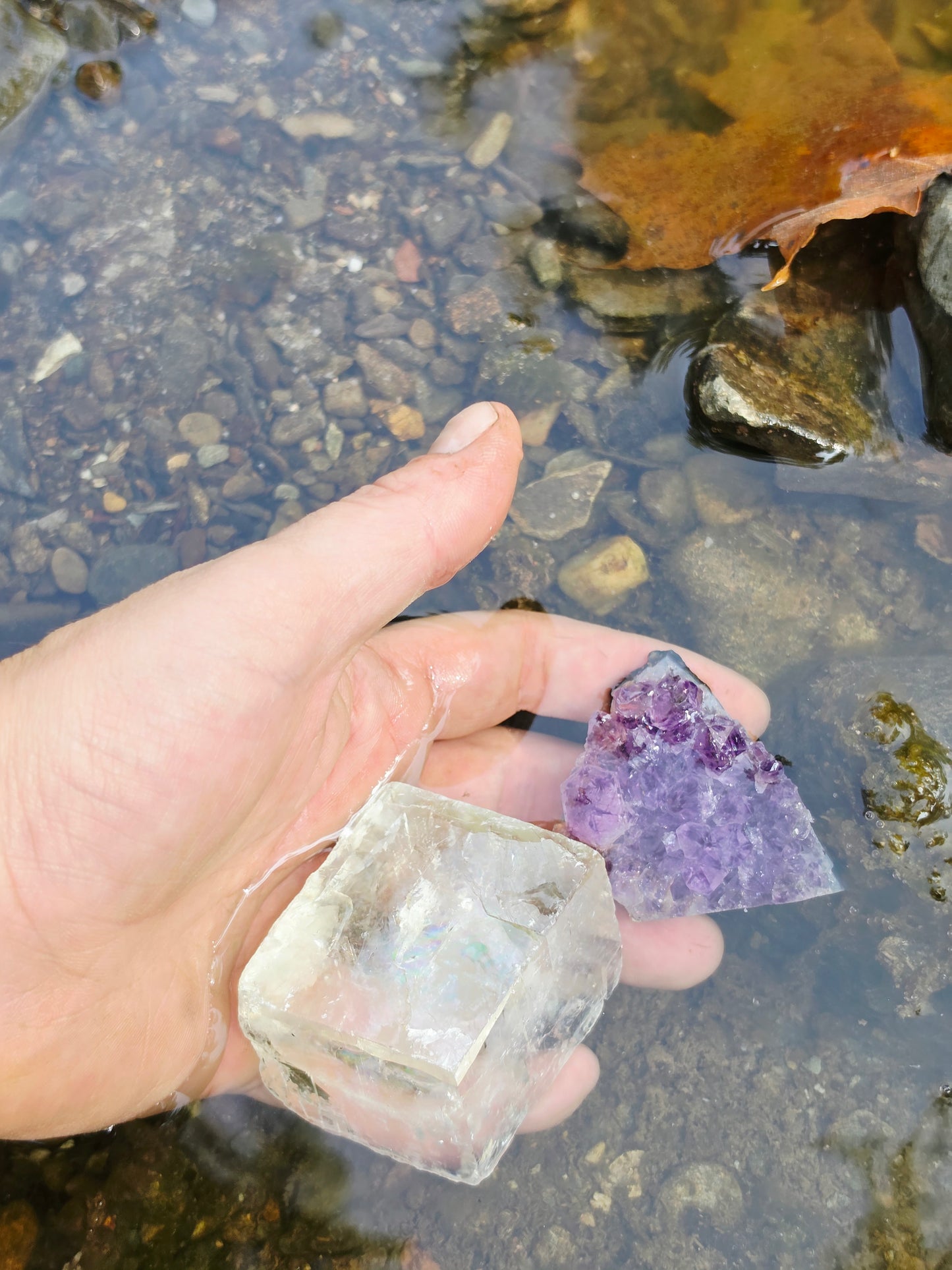 Minerals Paydirt 3kg - Raw Crystals & Gemstones & Specimens & Carvings & Fossil Etc. Mining Bag