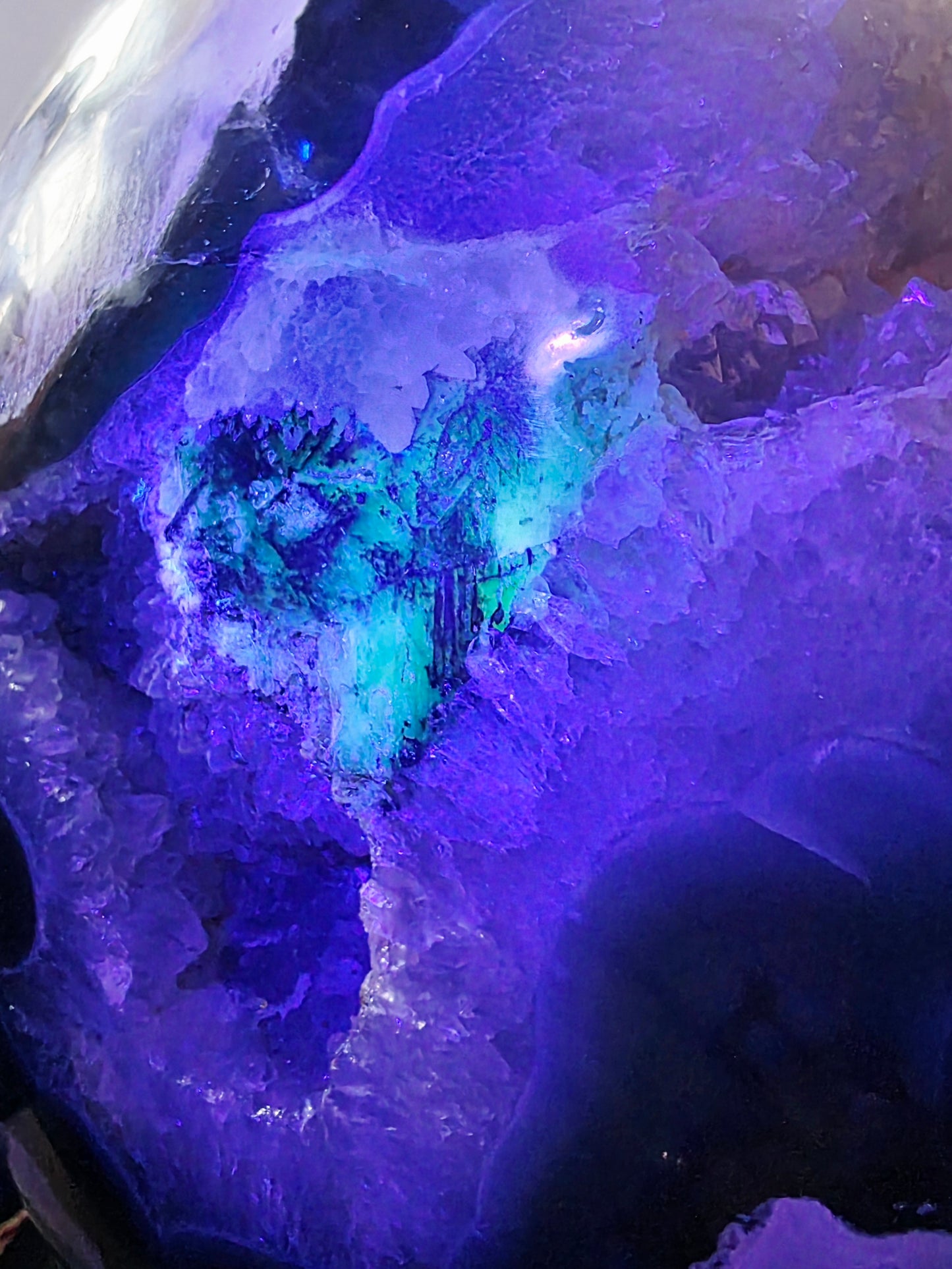 Volcano Sphere 203 lbs UV reactive Druzy Geode Statement piece High Grade Collectable 93kg